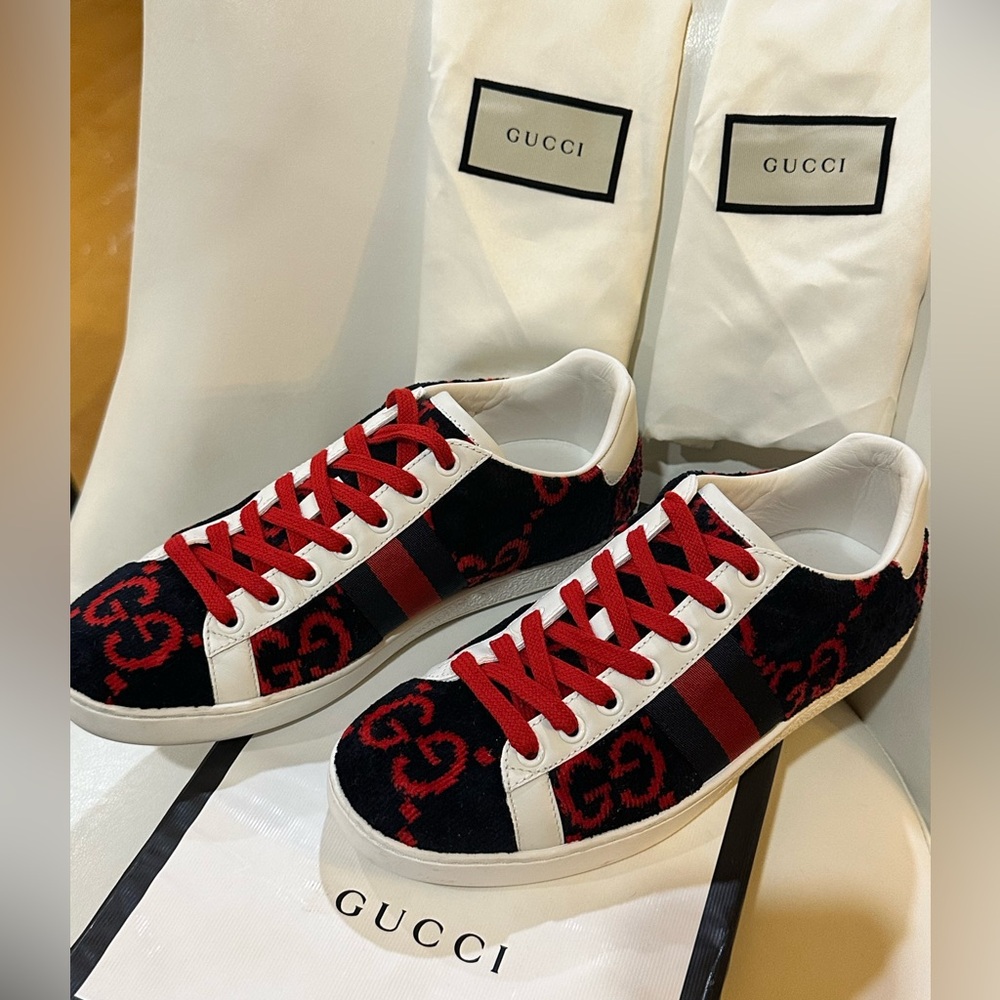 GUCCI Women’s Velvet GG Sponge Sneakers